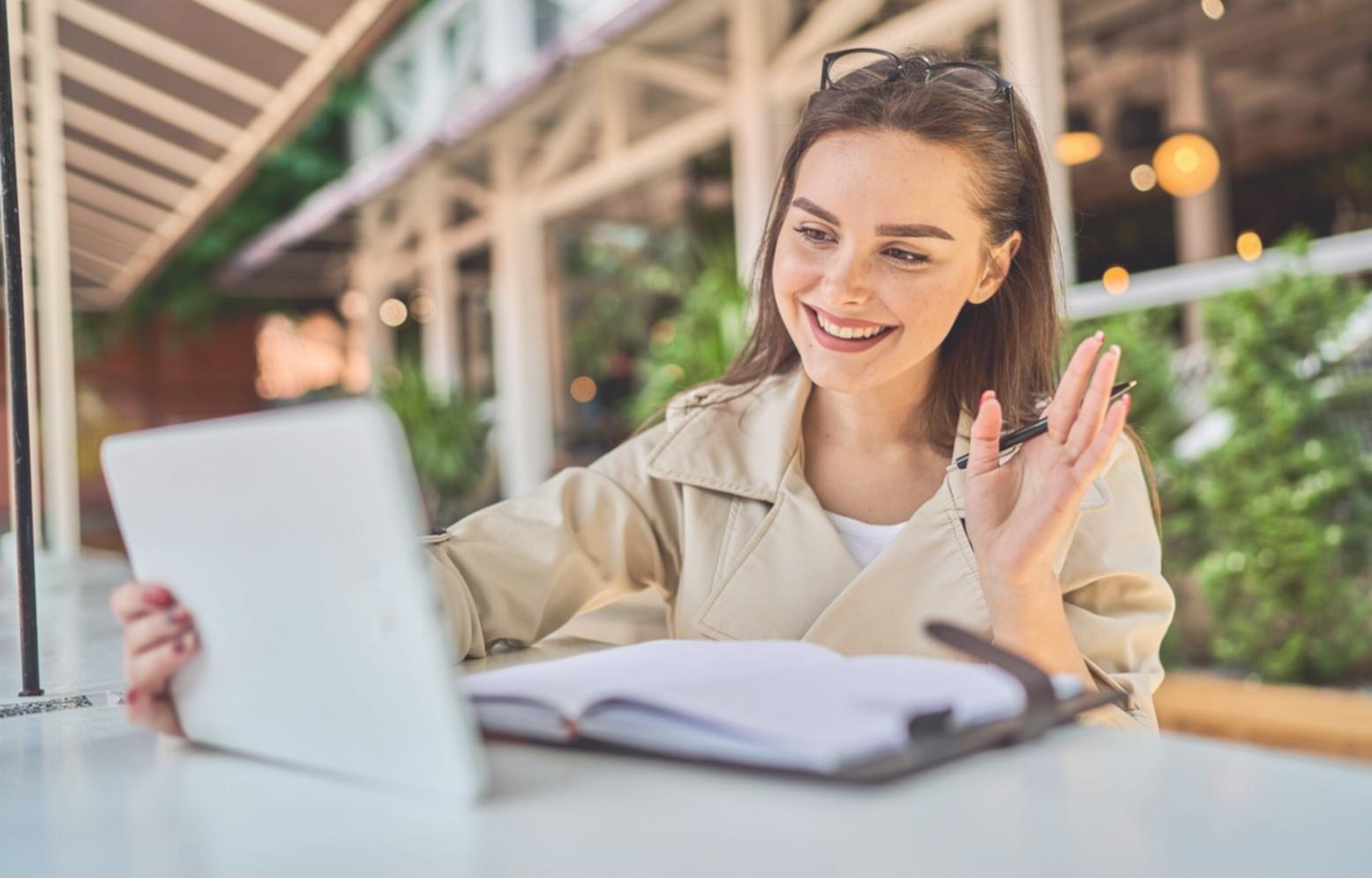 Analyse financière détaillée sur écran